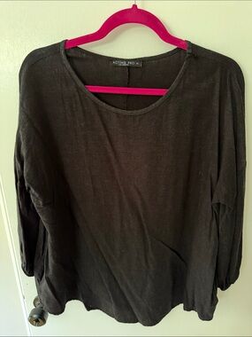 Acting Pro Black Women's Scoop Neck Top